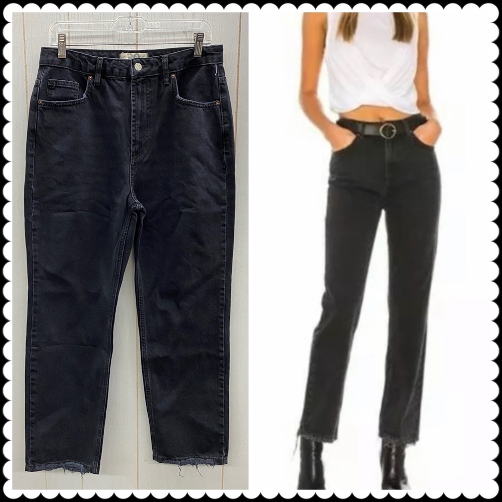 WE THE FREE Dakota Straight Jeans NWOT